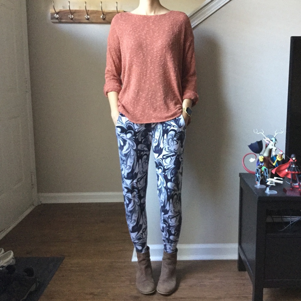 Forever 21 Rusty/Orange Lightweight Sweater
